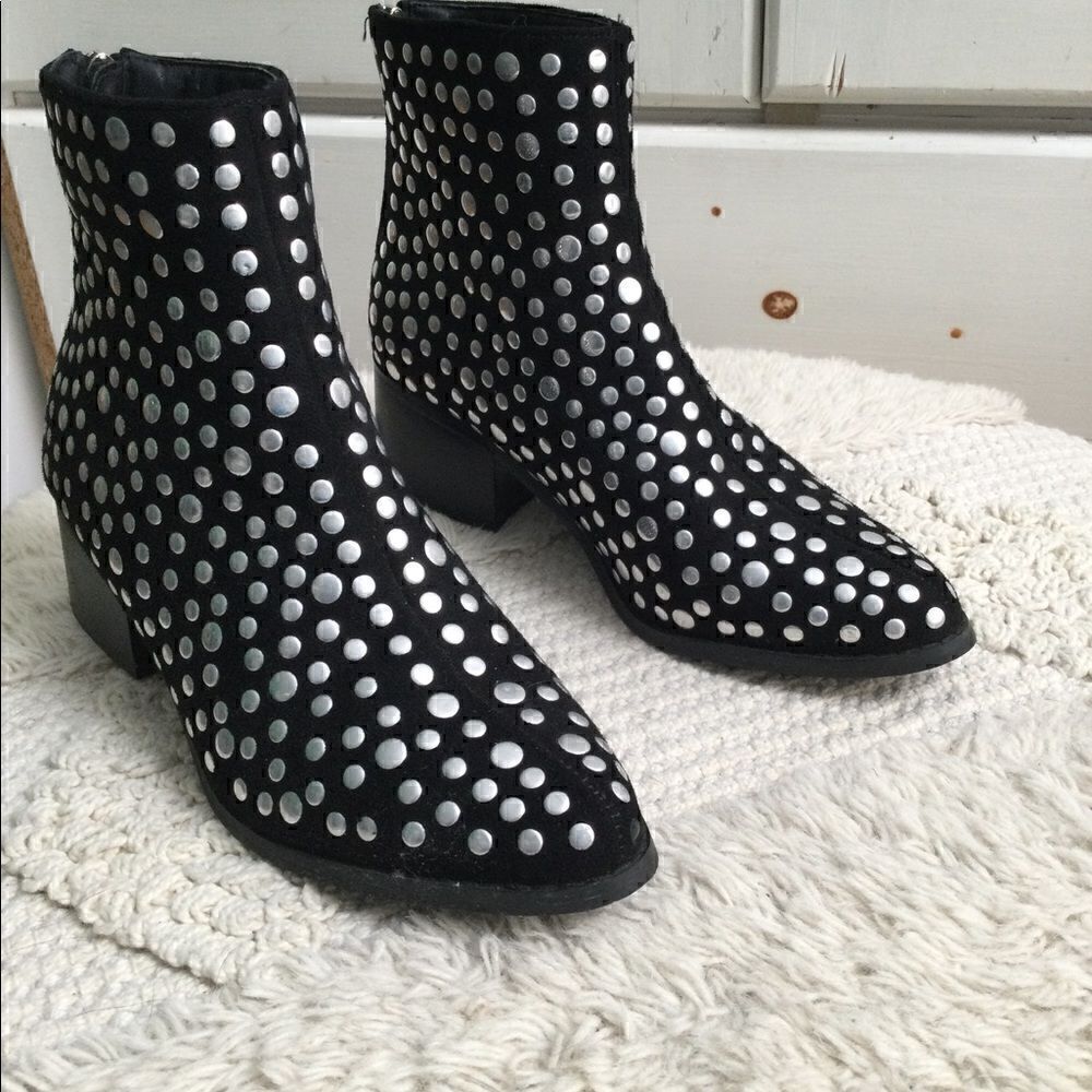 Mackin J 6.5 black studded boots, Western, Vampire